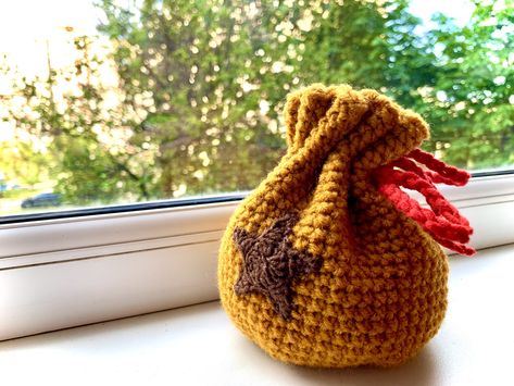 Animal Crossing Bell Bag, Cosplay Crochet, Geek Bag, Pocket Crochet, Crochet Birthday, Animal Crossing Plush, Geek Christmas, Crochet Bell, Crochet Game