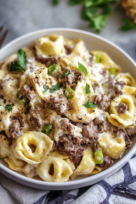 Steak Pasta, Pasta Meals, Tortellini Recipes, Tortellini Pasta, Pasta Ingredients, Philly Cheesesteak, Cheese Tortellini, Philly Cheese Steak, Provolone