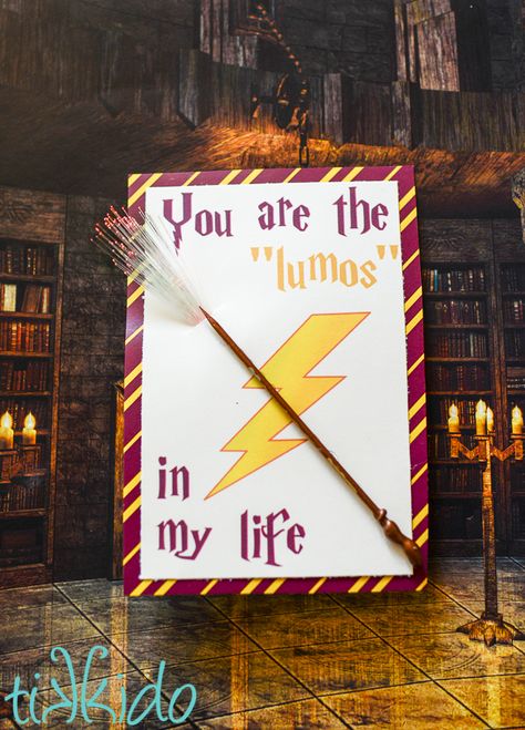 Free Printable Harry Potter Valentine's Day Card | Tikkido.com Diy Harry Potter Valentines, Valentines Day Harry Potter, Harry Potter Valentines Day, Harry Potter Valentines Cards, Free Printable Harry Potter, Harry Potter Gift Ideas, Harry Potter Card, Printable Harry Potter, Girls Valentines Boxes