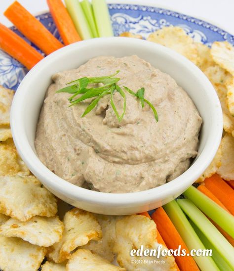 Soybean Recipe, White Bean Dip, Vegan Party Food, Cooking Photos, Food Plan, Bean Dip, Keto Side Dishes, Hummus Recipe, Entertaining Recipes