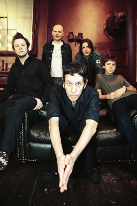 Shed 7’s Rick Witter on Brit Pop, the feuds and what Oasis, Echobelly, Cast, Bluetones are doing now British Bands, Brit Pop, The Shed, Singers, Oasis, Shed, It Cast, Band, Movie Posters