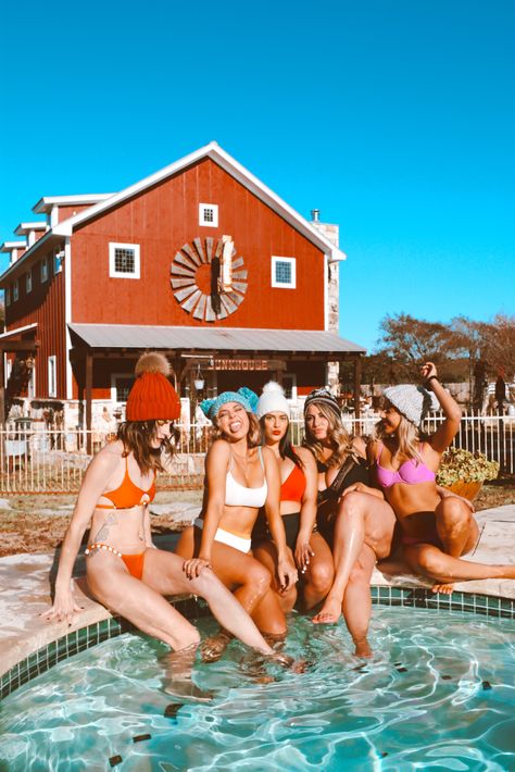 Best Friend Poses, Friend Poses, Sweet 16, Pool Float, Best Friend, Influencer, Best Friends, Pom Pom, Pool