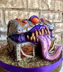 D&d Decor, Treasure Chest Cake, Dice Roller, Bakery Treats, Monster Box, Clay Monsters, Clay Box, Magic Crafts, Model Painting