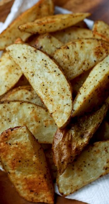 Oven Roasted Potato Wedges, Baked Steak Fries, Dinner Sweet Potato, Oven Baked Steak, Thyme Seasoning, Roasted Potato Wedges, Baked Steak, Roasted Potato, Potato Hash