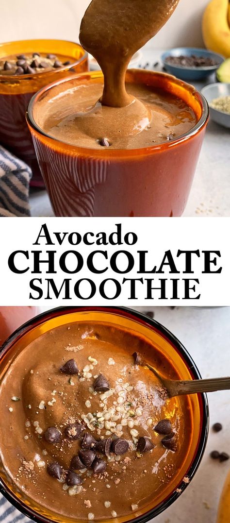 This healthy avocado chocolate smoothie is made with ripe avocado, fresh spinach, unsweetened cocoa powder and sweetened with bananas and dates. It's a delicious paleo and whole30 approved smoothie recipe the entire family will enjoy! #whole30 #paleodiet #smoothie #chocolatesmoothie Chocolate Veggie Smoothie, Avocado And Cocoa Powder, Cocoa Powder Smoothie Healthy, Spinach Chocolate Smoothie, Banana Cocoa Smoothie, Vegan Chocolate Smoothie, Healthy Chocolate Banana Smoothie, Dates In Smoothies, Chocolate Smoothie Recipes Healthy