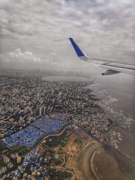 Mumbai Flight Snapchat, Mumbai Flight View, Indigo Flight Window View, Mumbai City Photography, Mumbai Flight, Aerial Photography City, Starbucks Snapchat, Mumbai Aesthetic, Aerial Views Landscape