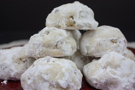 Italian butterball cookies are soft, buttery, melt in your mouth deliciousness. Add these to any holiday cookie tray! Enjoy!