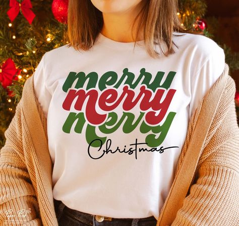 Diy Christmas Shirts, Groovy Christmas, Christmas Typography, Christmas T Shirt Design, Merry Christmas Svg, Retro Groovy, Christmas Jumper, Christmas Home Decor, Cameo Projects