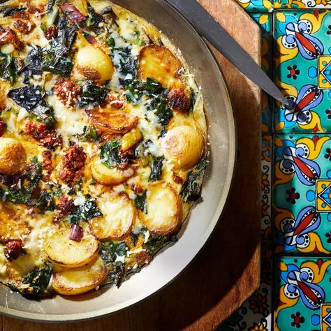 Spanish Tortilla Recipe, Easy Sesame Chicken, Spanish Tortilla, Chard Recipes, Rainbow Chard, Chorizo Sausage, Tortilla Recipe, Rainbow Food, Healthy Lunches