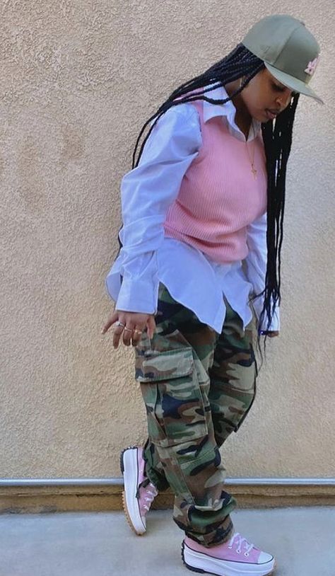 Tomboy Outfits Fall, Industrial Outfits Women, Camo Pants Work Outfit, Khaki Skirt Street Style, Plus Size Camo Outfits, Denim And Camo Outfit, Counselor Attire, Camouflage Tops For Fall Streetwear, High-waisted Camouflage Pants For Fall