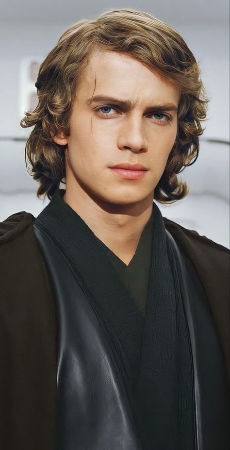 Star Wars History, Anakin Vader, Fictional Character Crush, Star Wars Background, Anakin And Padme, Star Wars Anakin, Star Wars Outfits, Hayden Christensen, Star Wars Wallpaper