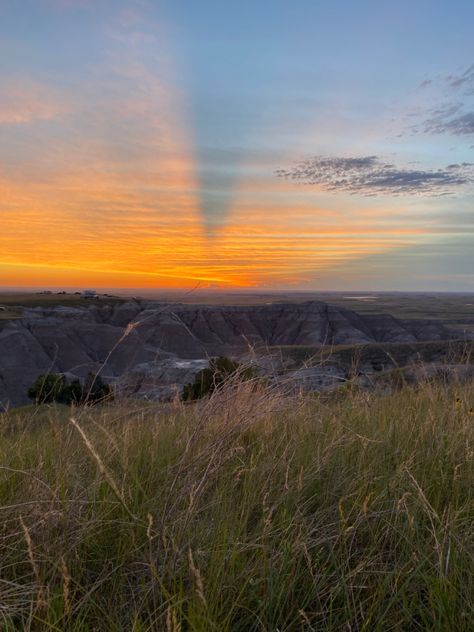 South Dakota Badlands, The Badlands South Dakota, South Dakota Aesthetic, Badlands Aesthetic, Horseback Riding Aesthetic, North Dakota Badlands, West Aesthetic, Badlands South Dakota, South Dakota Travel