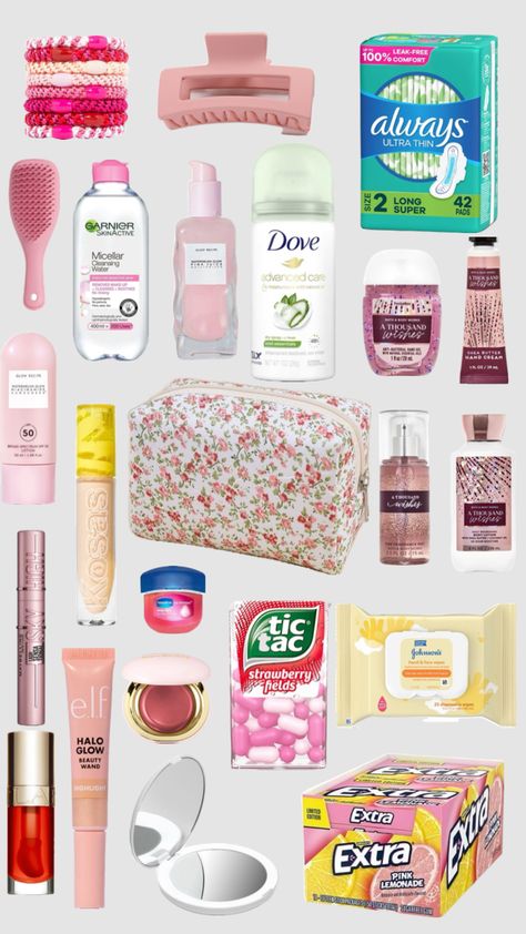 My emergency girl bag 7th Grade Emergency Kit, Emergency Bag List, What To Put In Your Emergency Kit, Girls Emergency Bag, Period Bag For School, Emergency Bag For School, High School Essentials, Schul Survival Kits, Period Bag