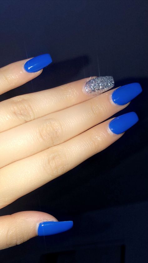 Acrylic Nails To Match Royal Blue Dress, Nails To Match Dark Blue Dress, Prom Nails For Royal Blue Dress, Nails To Match Royal Blue Dress, Royal Blue Hoco Nails, Hoco Corsage, Royal Blue Prom Nails, Hanukkah Nails, Prom Nails Blue