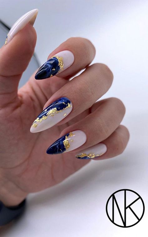 White And Blue Marble Nails, Blue Marble Nails, Kutek Disney, Unghie Sfumate, Manikur Kuku, Nagel Inspo, Cat Kuku, Marble Nails, Blue Marble