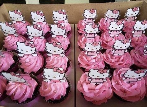 Hello Kitty Birthday Party Ideas Food, Hello Kitty Birthday Decorations, Hello Kitty Baby Shower, Hello Kitty Birthday Theme, Kitty Cupcakes, Hello Kitty Theme Party, Hello Kitty Birthday Cake, Kitty Theme, Vision Bored