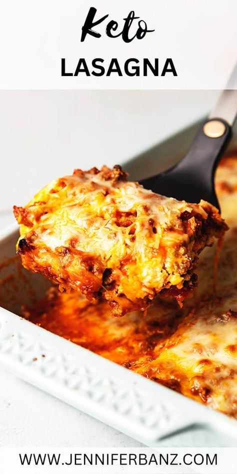 When I want lasagna, I want unmistakable comfort food.  This keto lasagna definitely fits the bill because it is nothing but the good stuff.  No zucchini noodles to be found!  The best part is this low carb lasagna recipe can be made any night of the week. Keto Lazy Lasagna, Soft Meals, Low Carb Lasagna Recipe, Keto Suppers, Keto Lasagne, Atkins 40, Keto Favorites, Italian Dinners, Low Sugar Diet Recipes