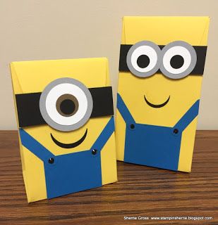 Minion Gift Wrapping Ideas, Minions Arts And Crafts, Minion Birthday Cards Diy, Diy Minion Valentines Cards, Minion Cardboard Cutout, One In A Minion Card, Minion Gifts, Minion Card, Minion Movie