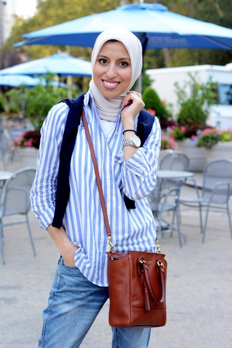 HH Style Guide: Prep Stripes & Blues in Madison Square Park – Haute Hijab Blue Striped Shirt Outfit Hijab, Striped Shirt Outfit Hijab, Light Blue Hijab Outfit, Blue Hijabi Outfits, Blue Outfit Muslimah, Blue Hijab Outfit, Blue Striped Shirt Outfit, Muslimah Outfit, Outfit Hijab