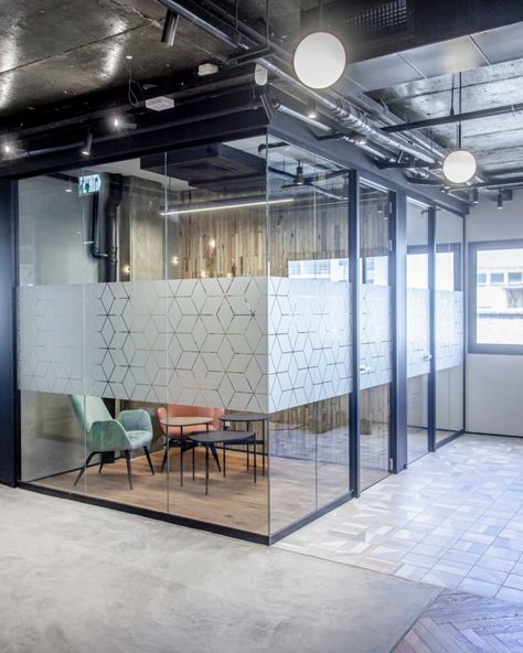 Frosted Window Design, Small Meeting Room, Glass Film Design, Glass Wall Office, Glass Office Partitions, Glass Signage, Small Office Design Interior, Design Studio Workspace, Industrial Office Design