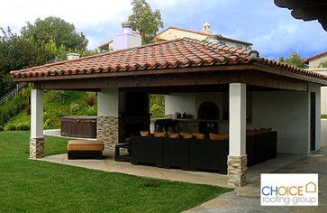 picture of a clay tile roof gazebo - Google Search Pavillion Backyard, Clay Tile Roof, Spanish Tile Roof, Pool Gazebo, Pool Pergola, Pergola Plans Design, Clay Roof Tiles, Porch Tile, Terracotta Roof