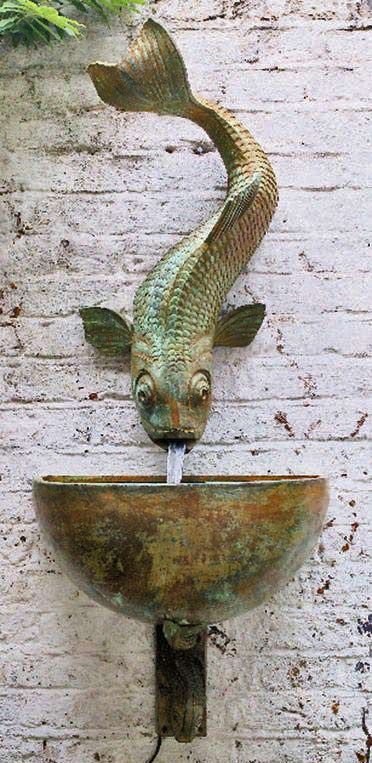 Fish sculpture wall fountain – Lucy Smith Backyard Water Fountains, Indoor Wall Fountains, Outdoor Wall Fountains, Rustic Ideas, Garden Rustic, Garden Water Fountains, Garden Water Feature, Fountains Backyard, Indoor Water Fountains