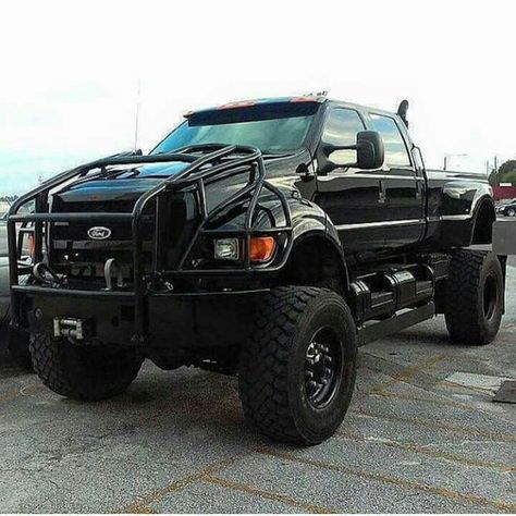 Awesome! Hummer Truck, Ford F650, Trucks Chevy, Custom Pickup Trucks, Lifted Chevy Trucks, Jacked Up Trucks, Built Truck, Lifted Cars, Classic Pickup Trucks