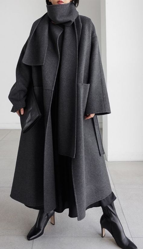 Mode Mantel, Art Noir, Coat Trends, Langer Mantel, New Chic, Wrap Coat, Woolen Coat, Art Black, Coat Fashion