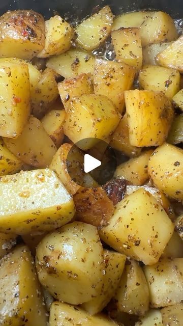 Plus Size in Chicago on Instagram: "Smothered Potatoes. #dinnerideas #thiswifecooks
.
.
.
.
.
#flavor #eat #eating #taste #fyp #food #chicagogram #reels #shorts #chicagofood #chicagofoodie #soulfood #foodie #tiktok #recipe #whatsfordinner #potatoes #vegetables #sidedish #meal
#dinner #tsrfoodies  #cooking #cookingathome #blackgirlcontentcreator #under10k #plussizechi" Smothered Potatoes And Onions, Stove Top Potatoes, Smothered Potatoes, Potatoes Vegetables, Tater Tot Recipes, Sauteed Potatoes, Deep South Dish, How To Make Potatoes, Shredded Potatoes