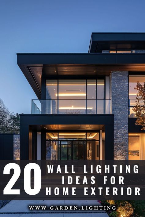 a large modern home with a lot of windows and a lot of lights Modern Facade Lighting Design, Front Elevation Lighting Ideas, Exterior Wall Lighting Ideas, Exterior Home Lighting Night, Exterior Entrance Lighting, Modern Garage Lights Exterior, Transitional Outdoor Lighting, Exterior Lights On House Modern, Exterior Wall Lights Outdoor