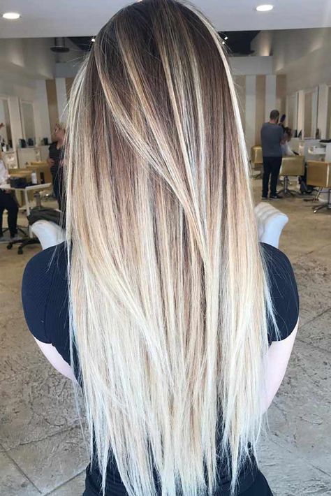 Stylish and Fun Long Layered Haircuts ★ See more: http://lovehairstyles.com/stylish-fun-long-layered-haircuts/ Light Blonde Hair With Brown Lowlights, Root Melt Brunette To Blonde Straight, Brunette Fade To Blonde, Long Bleach Blonde Hair, Blonde Ombre Hair Balayage, Platinový Blond, Brown Lowlights, Drugstore Hair Products, Long Layered Haircuts