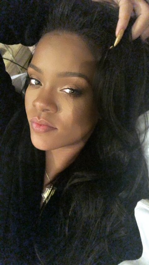 Best Of Rihanna, Fenty Rihanna, Rihanna Fan, Rihanna Love, Makeup Sephora, Rihanna Outfits, Rihanna Looks, Rihanna Photos, Rihanna Riri