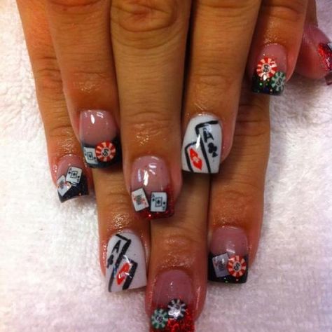 Poker nails! Gambling Nails, Poker Nails Design, Casino Nails Designs, Las Vegas Nails Ideas, Poker Nails, Casino Nails, Nails Las Vegas, Nails Vegas, Vegas Nail Art