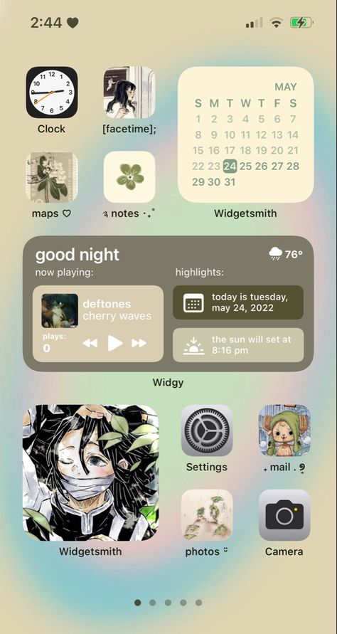 home screen layout anime green aesthetic Green Homescreen Aesthetic, Green Homescreen, Today Is Monday, Iphone Wallpaper Ios, Green Iphone, Iphone Home Screen Layout, Phone Inspiration, Iphone Organization, Iphone App Layout