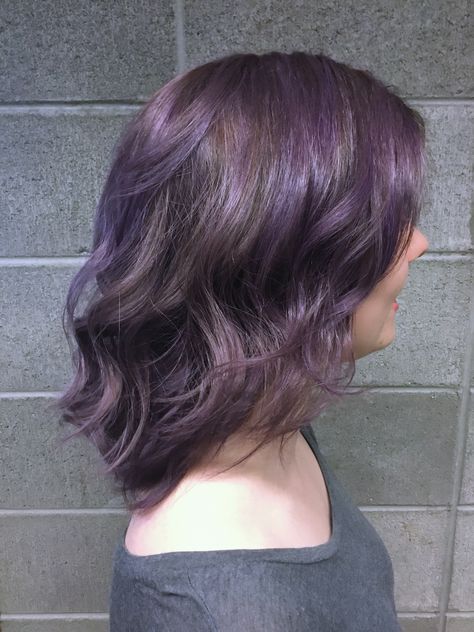 smokey lavender hair color by @hair.and.erin Smokey Lavender Hair, Smokey Purple Hair, Purple Wavy Hair, Smokey Hair, Smokey Lavender, Lavender Hair Colors, Vivid Hair, Cute Eyeshadow Looks, Vivid Hair Color