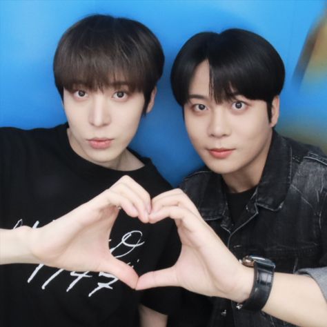 yunho jongho icon Yunho Jongho Ateez, Jongho Ateez Boyfriend Material, Yunho And Jongho, Jongho Gif, Jongho Cute, Yunho Jongho, Kpop Matching, Ten Lee, Ateez Jongho