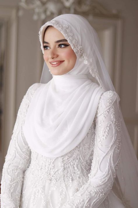 Simple Hijab Wedding Dress, Muslimah Wedding Dress Simple, Egypt Wedding Dress, Veil Wedding Hijab, Veiled Dresses, Egypt Wedding, Muslim Wedding Dress Hijab Bride, Pride Dress, Wedding Dress Hijab