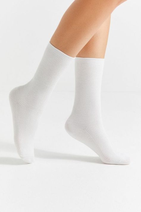 White Ankle High Socks, Cute White Socks Aesthetic, Long White Socks Aesthetic, White Cute Socks, White Socks Aesthetic, Shin Socks, White High Socks, White Socks Women, High White Socks