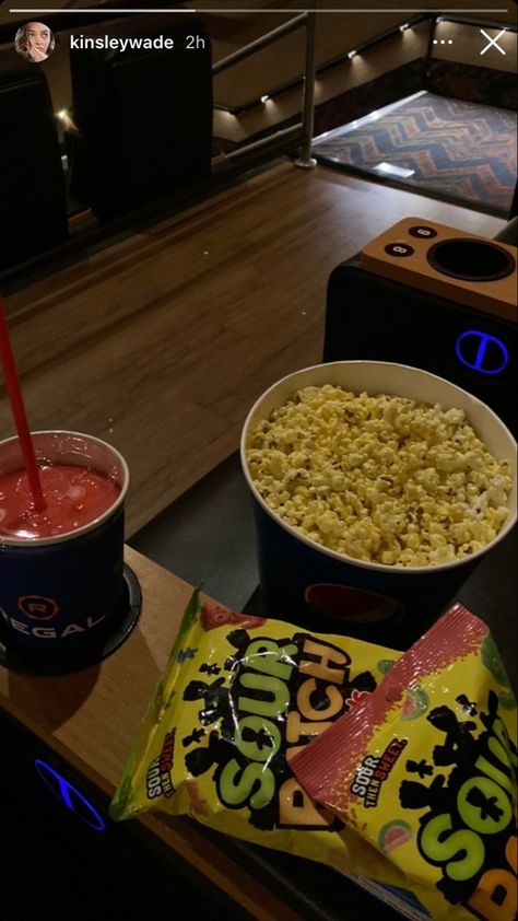 Movie Theater Snacks Aesthetic, Movie Theater Food, Movie Theater Snacks, Movie Theater Aesthetic, Junk Food Snacks, Cute Snacks, Night Snacks, Healthy Sweets Recipes, Food Goals