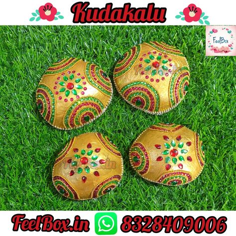 to purchase urs contact us on WhatsApp 8328409006 #feelbox #pelli #wedding #coconut #kobbaribondam #pellikobbaribondam #ariveni #kundalu #polumunthalu #garigebuddi #hyderabad #kudakalu #telugu Pelli Kobarikaya Designs, Kudakalu Decoration, Dry Coconut Decoration For Wedding, Coconut Decoration For Wedding, Engagement Packing, Pelli Decoration, Wedding Coconut, Coconut Crafts, Coconut Decoration