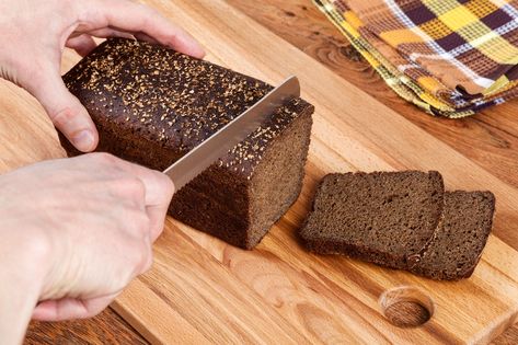 Black Russian Bread, Russian Black Bread Recipe, Black Bread Recipe, Anadama Bread, Black Bread, Molasses Recipes, Gourmet Soup, Coffee Ingredients, Cooking Bread