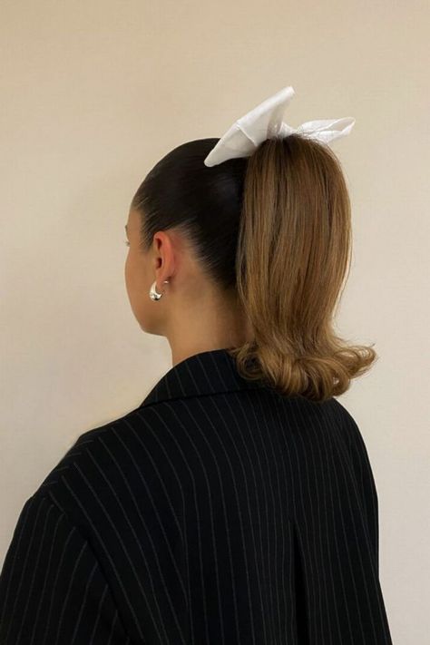 Barbie Ponytail With A Bow A Barbie Ponytail, Cute Cheer Hairstyles With Bow, Cheer Hairstyles With Bows, Long Hair Half Updo, Cute Cheer Hairstyles, Ponytail With Bow, Hairstyles With Bows, Cheer Hairstyles, Bangs Updo