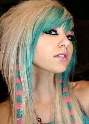 Pink and teal coontails in front. So interesting!!! Scene Queen, Emo Scene Hair, Dying My Hair, Scene Queens, Fantasy Hair, Emo Hair, Professional Hairstylist, Scene Girls, Scene Fashion