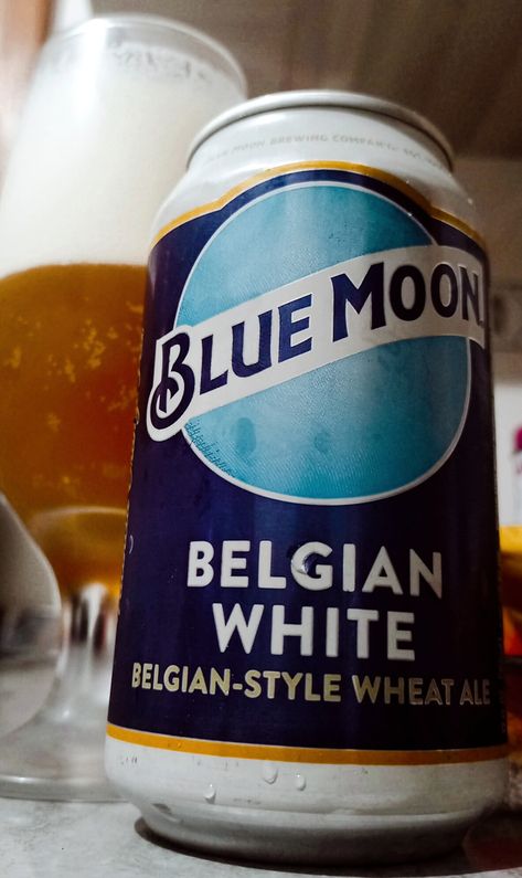 #cerveja #beer #bluemoon Belgian Style, Blue Moon, Coffee Cans, Beer, Moon, Canning, Blue