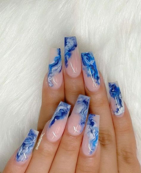 Marble Nails Summer Vibes, Blue Acrilyc Nails Design, Horrible Acrylic Nails, All Nail Designs, Dark Acrylic Nails Ideas, Outgoing Nails, Acrylic Nail Inspo Medium Length Square, Blue Marble French Tip Nails, Blue Nailsdesign