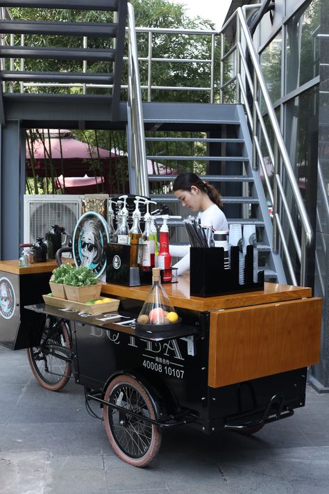 #Food Tricycle #Foodbike #VendingCarts for Sale Mobile Coffee Cart, Coffee Food Truck, Food Stall Design, Gerobak Dorong, Bike Food, Mobile Cafe, Mobile Coffee Shop, Coffee Trailer, Mobile Food Cart