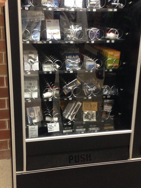 Vending machine for reeds, valve oil, etc...!!!! Instrument Organization, Band Room School, Musical Instrument Storage, Music Instrument Display, Orchestra Classroom Organization, Band Classroom, Birthday Organizer, Music Room Art, Band Room