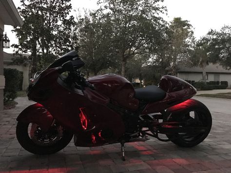 Led red glow Custom Hayabusa Dark Red Motorcycle, Maroon Motorcycle, Pretty Bikes, Custom Hayabusa, Dream Motorcycle, Future Bike, Dark Knights, Midnight Red, Red Motorcycle