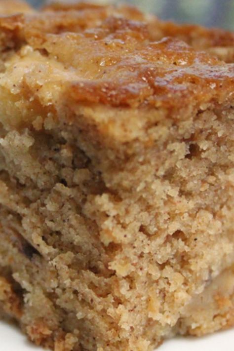 Apple Box Cake Mix Recipes, Apple Cake With Box Cake, Raw Apple Cake, Can Apple Pie Filling, Boxed Cake Mixes Recipes, Easy Apple Cake, Canned Apple Pie Filling, Apple Recipes Easy, Canned Apples