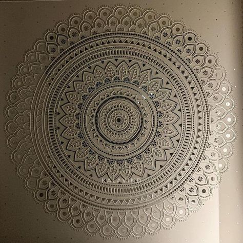 Mandala Mirror Wall Decor, Mud Work Art, Mud Mirror Work On Wall, Lippan Art On Wall, Lippan Art Mirror, تاج محل, Mirror Canvas Art, Painted Mirror Art, Mosaic Art Diy